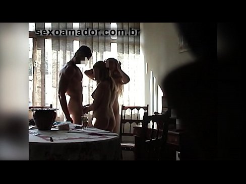 ❤️ Inimbitahan ng mga sex friends ang isang higanteng lalaki at isang threesome kasama niya ☑ dekalidad na sex sa tl.pornovore.ru ☑