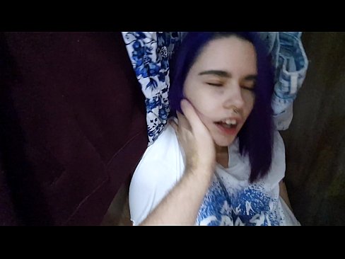 ❤️ Natagpuan ang aking kapatid na babae sa aparador at tinulungan ang kanyang cum ☑ dekalidad na sex sa tl.pornovore.ru ☑